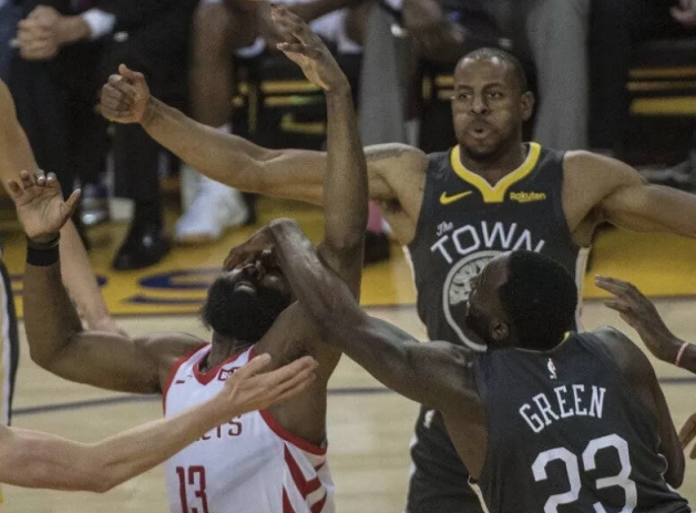  勇士格林遭禁赛引发更衣室风波  