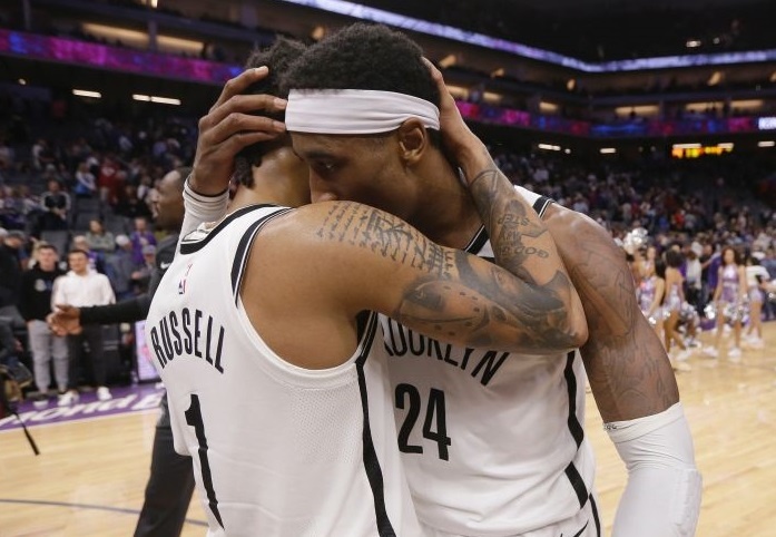  佛罗伦萨中场指挥官独造四球，导演客场大逆转