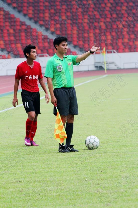 圣保利青年军敢打敢拼,对攻大战惜败豪强